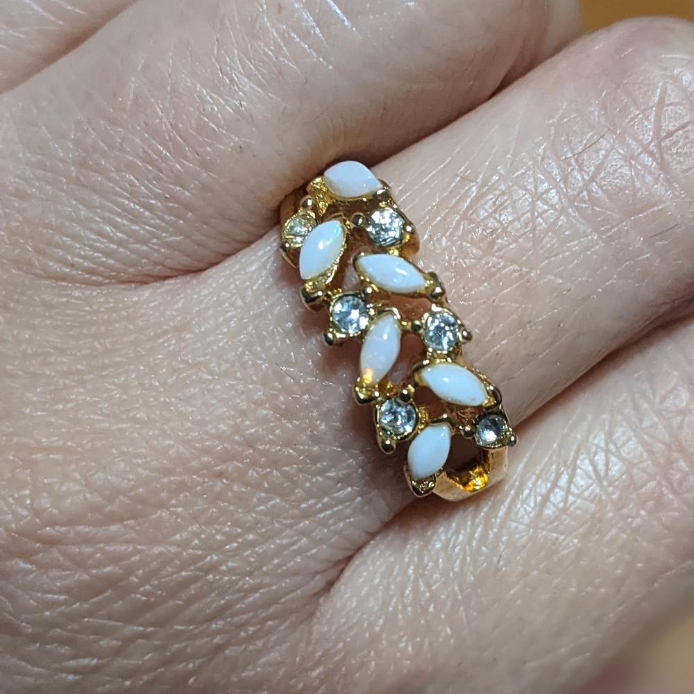 Opal Gold Ring - image 2